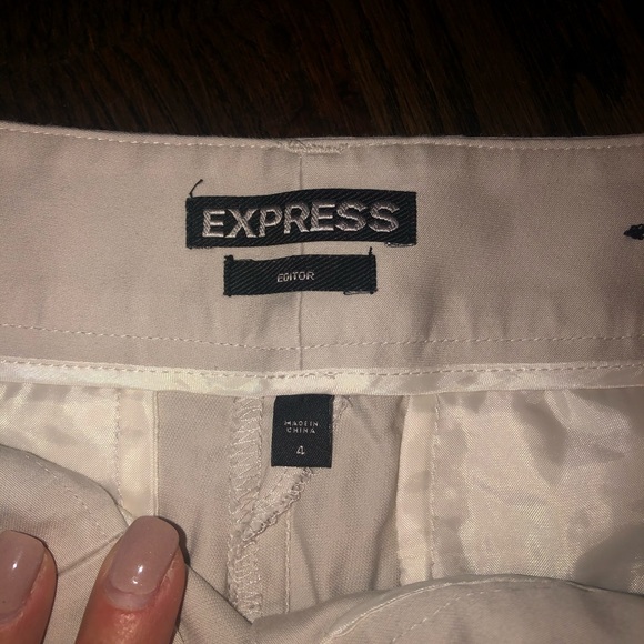 Express Editor shorts size 4 khaki/tan - Picture 2 of 3